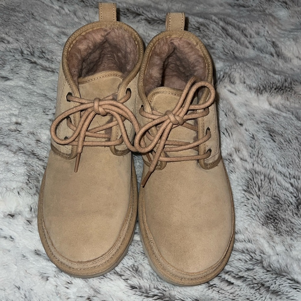 Ugg boots size 8 women